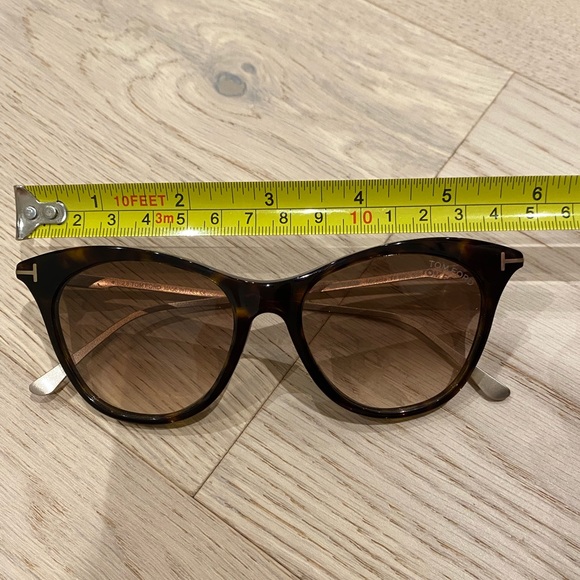Tom Ford Sunglasses - Picture 8 of 8
